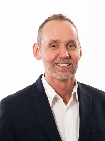 Broker Profile Photo