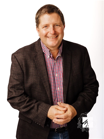 Broker Profile Photo