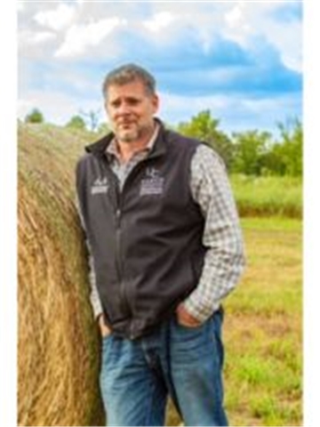 Broker Profile Photo