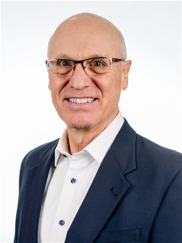 Broker Profile Photo