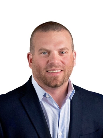 Broker Profile Photo
