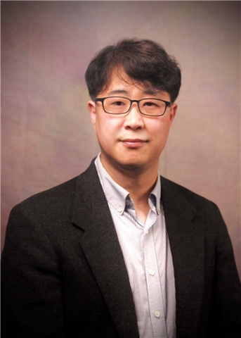 Broker Profile Photo