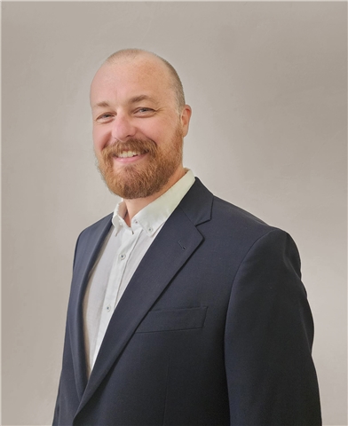 Broker Profile Photo