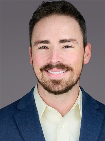Broker Profile Photo