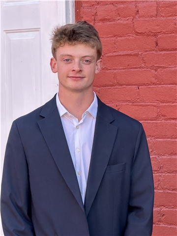 Broker Profile Photo