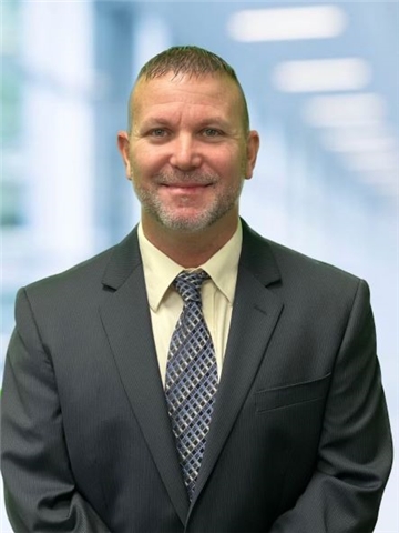 Broker Profile Photo