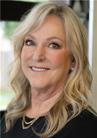 Broker Profile Photo