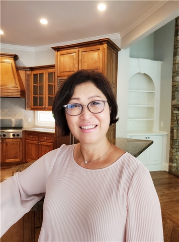 Broker Profile Photo