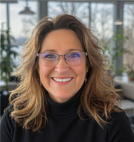 Broker Profile Photo