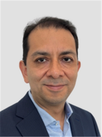 Broker Profile Photo