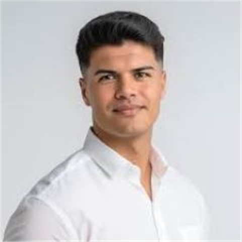 Broker Profile Photo