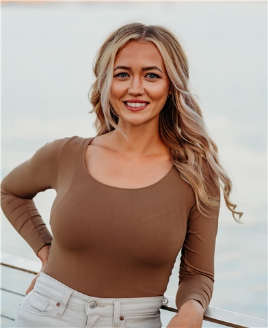 Broker Profile Photo