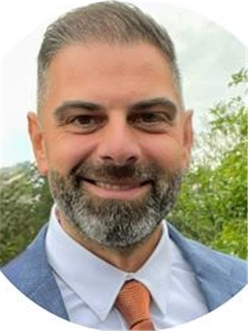 Broker Profile Photo