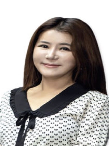 Hyun Lee