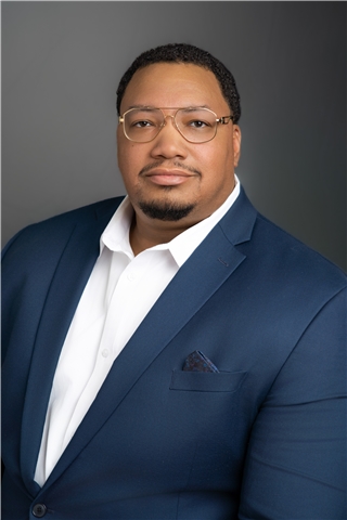 Broker Profile Photo