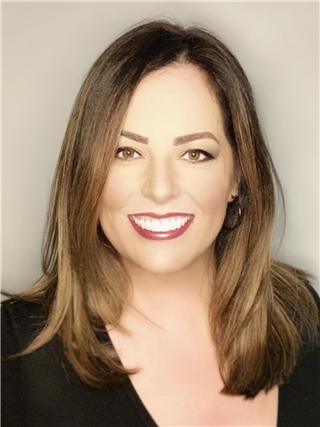 Broker Profile Photo