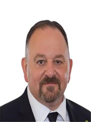 Broker Profile Photo
