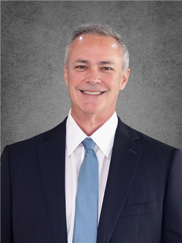 Broker Profile Photo