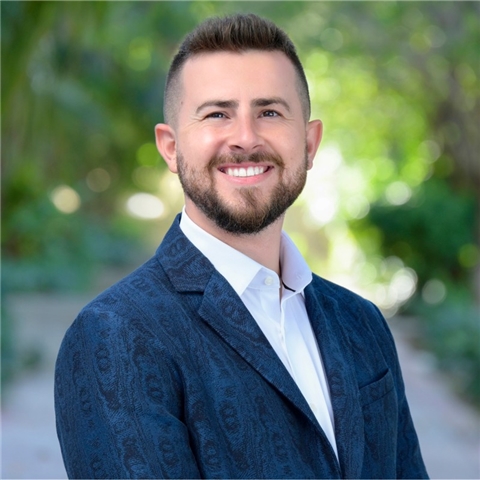 Broker Profile Photo