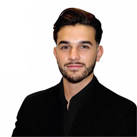 Broker Photo
