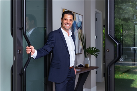 Broker Profile Photo