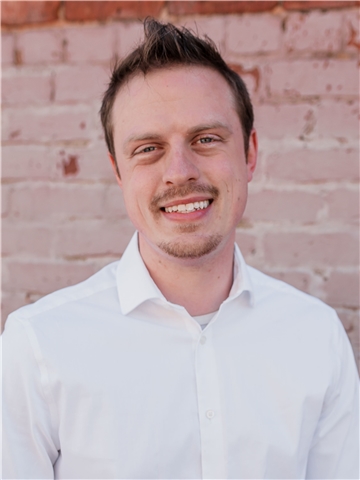 Broker Profile Photo