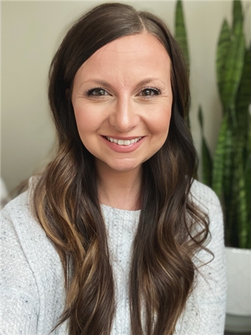 Broker Profile Photo