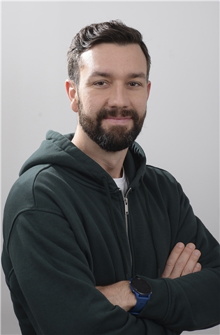 Broker Profile Photo