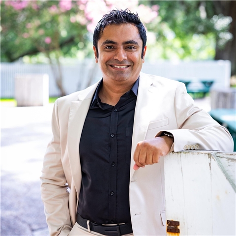 Broker Profile Photo