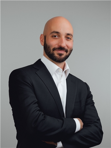 Broker Profile Photo