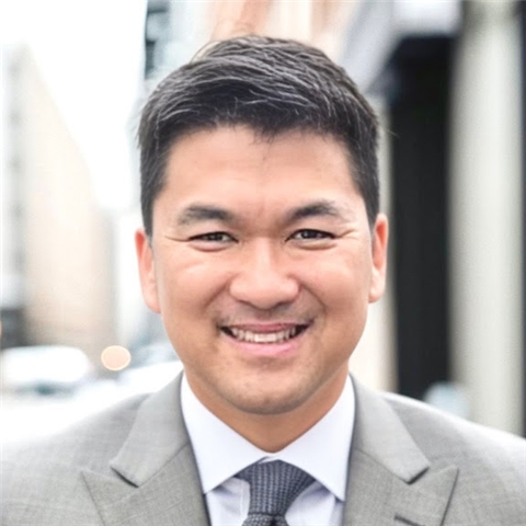 Broker Profile Photo