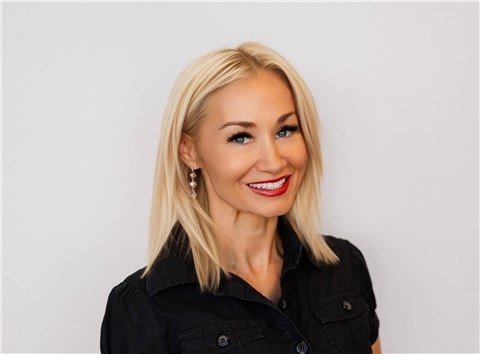 Broker Profile Photo