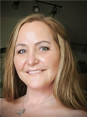 Broker Profile Photo