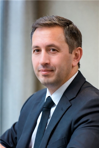 Broker Profile Photo