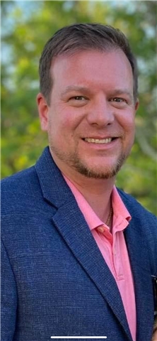 Broker Profile Photo