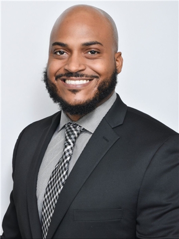 Broker Photo