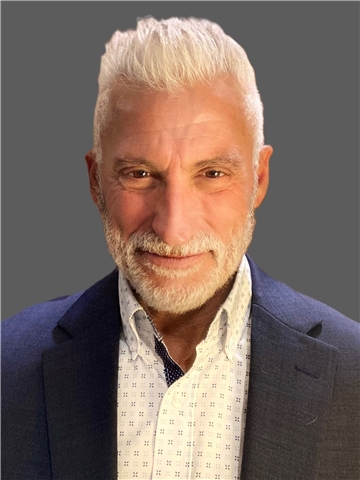 Broker Profile Photo