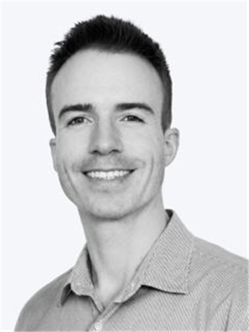 Broker Photo