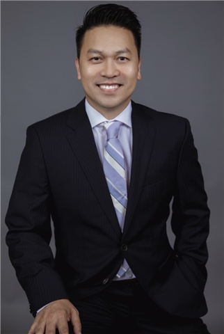 Broker Photo