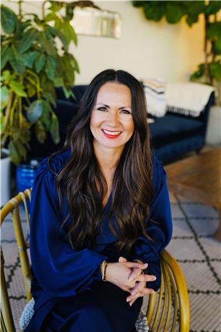 Broker Photo