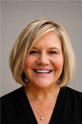 Broker Photo