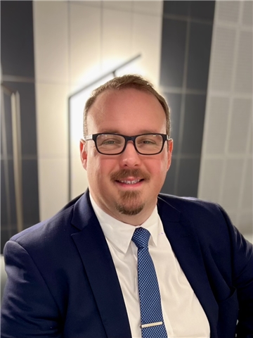 Broker Profile Photo