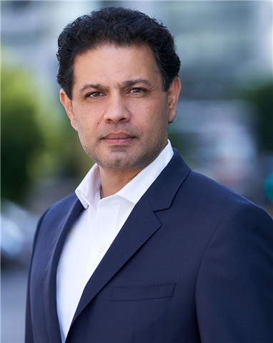 Broker Profile Photo