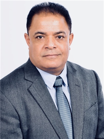 Broker Profile Photo