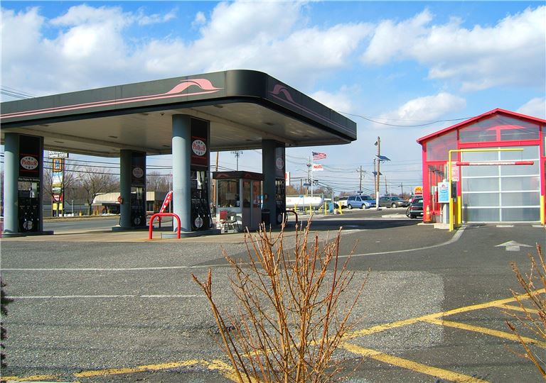 *Independent Gas Station+Property+Car Wash, Upscale HWaybe a Landlord in Gloucester County, New