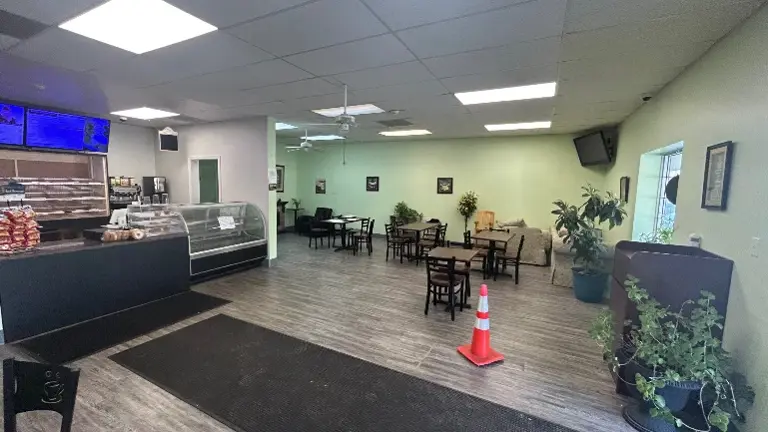 Established North Shore Bagel Shop