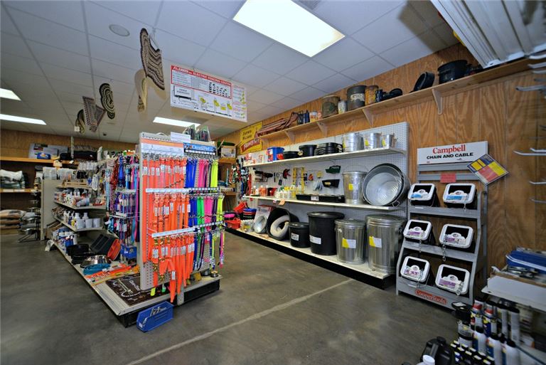 Dog supplies/hardware