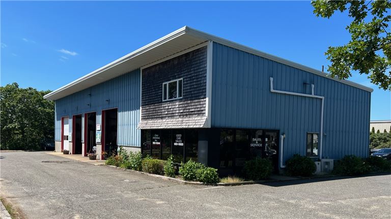 Cars Unlimited is a locally loved, successful auto repair shop on Martha&amp;#39;s Vineyard.