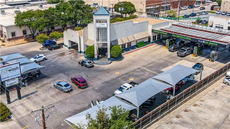 Birdseye View of University Car Wash in Fort Worth, TX