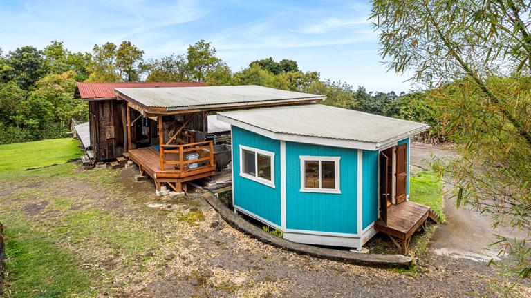 Roastery and mill adjacent to house for easy management